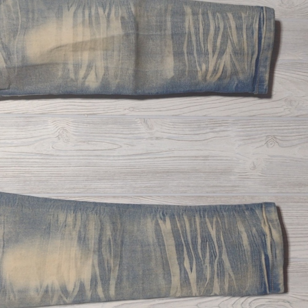 Distressed Copper Rivet Skinny Jeans - Picture 10 of 16